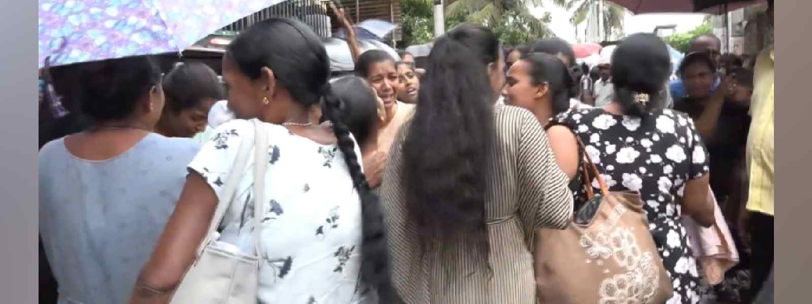 முன்னக்கரை களப்பில் காணாமல்போன மகளின் சடலம் மீட்பு